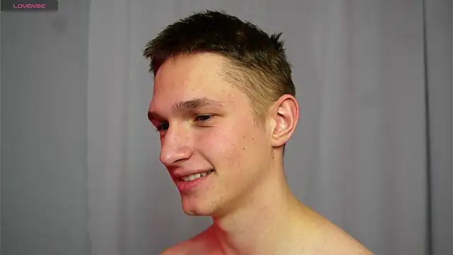 dustyn fox online show from December 8, 1:58 pm