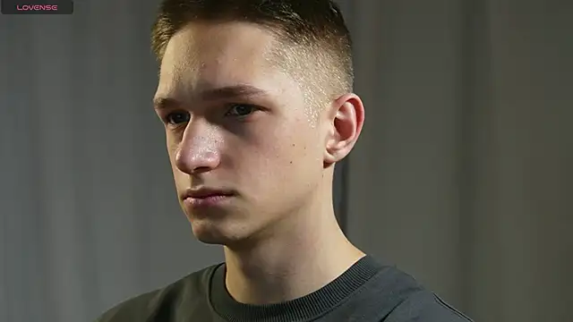 dustyn fox online show from December 28, 3:16 pm