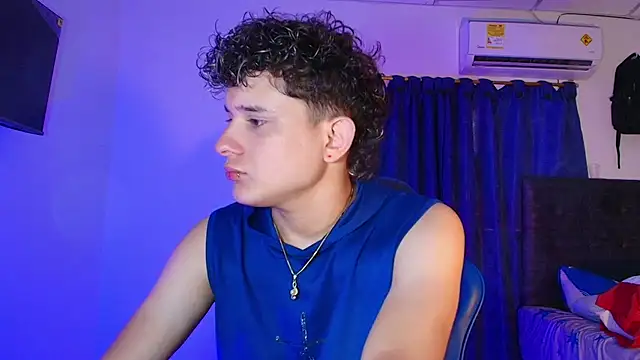 Nathan Bluee online show from June 11, 4:38 pm
