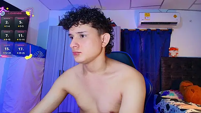 Nathan Bluee online show from February 10, 5:17 pm