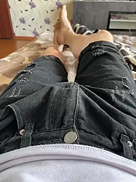 red red00 online show from April 6, 8:59 am