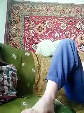 Pineapple04 online show from January 2, 10:58 am