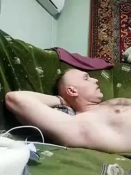 Pineapple04 online show from March 18, 3:55 pm