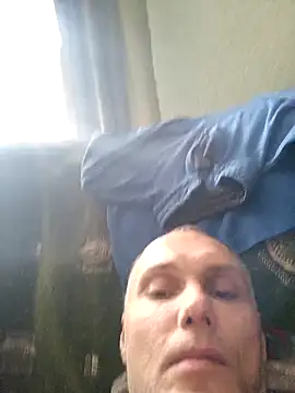 Pineapple04 online show from October 13, 7:14 am