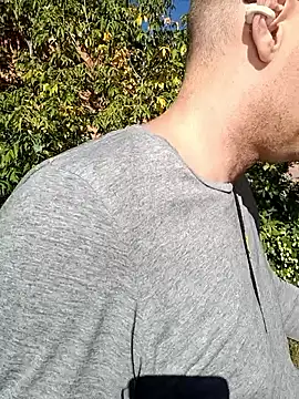 Pineapple04 online show from September 22, 6:13 am