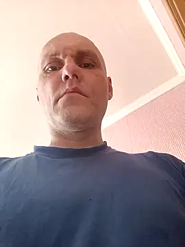 Pineapple04 online show from April 16, 5:18 am