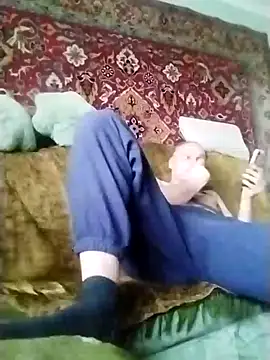 Pineapple04 online show from December 22, 11:11 am