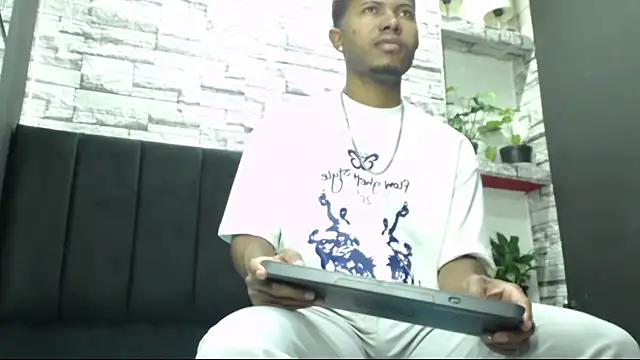 man black hot23 online show from January 30, 12:37 pm