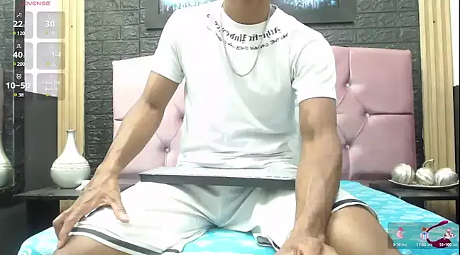 man black hot23 online show from January 18, 7:48 pm