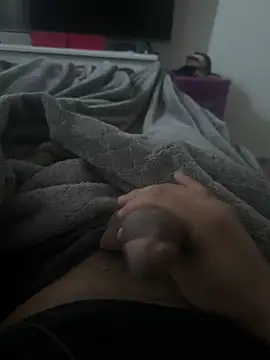 alanrguzoso012 online show from March 6, 4:26 pm