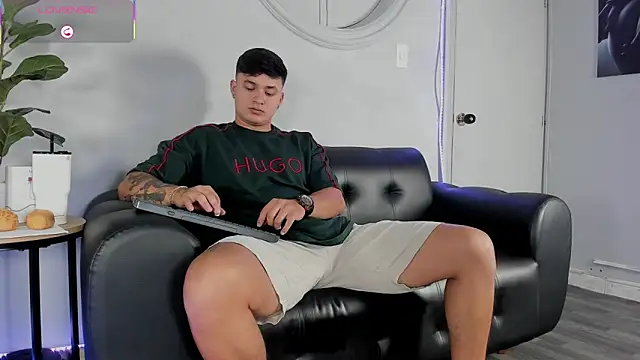 Cristopher strong online show from April 12, 1:34 pm