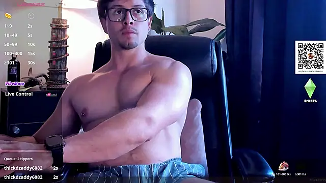 ADAM BOUTON  online show from October 25, 6:20 pm