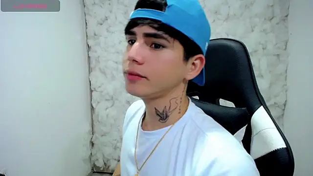 Tayson Rivers online show from December 21, 11:35 pm