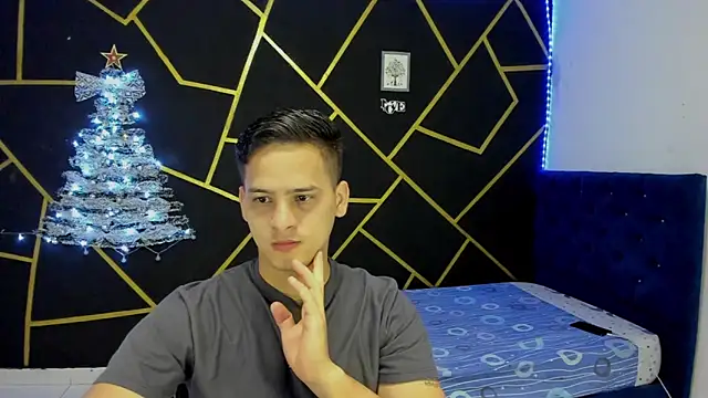 JANER 03 online show from December 6, 1:33 pm