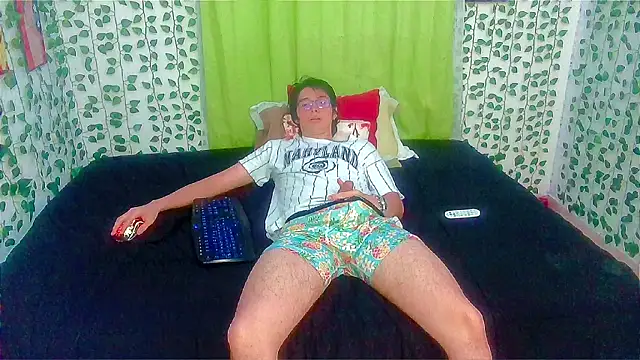 Andy gray online show from April 16, 8:09 pm