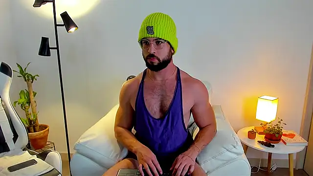 dafboy1 online show from February 6, 12:29 am