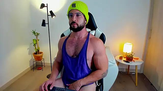 dafboy1 online show from February 1, 2:21 am