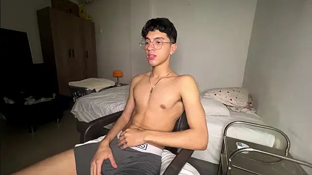 Angelligth online show from November 18, 4:38 am