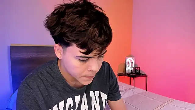 justinbiler online show from March 1, 12:34 pm