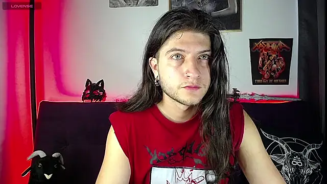 Snapshot of blckwolf_6 chatting on January 28, 3:35 pm blckwolf 6 online show from January 28, 3:35 pm