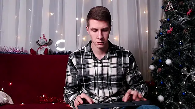 Chris Brien online show from January 20, 3:48 am