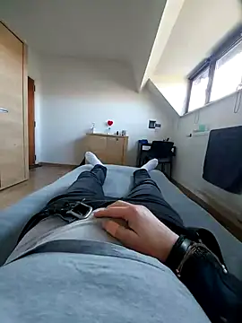 pascalino100 online show from February 18, 9:21 am