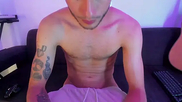 Henrikk senn online show from January 5, 6:44 pm