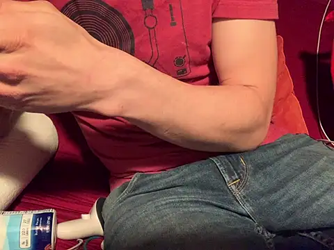 skatebored online show from March 6, 9:14 am