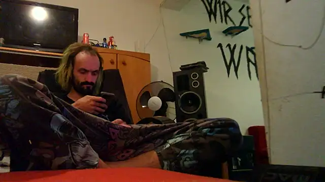 Snapshot of harterdome chatting on September 12, 8:58 am harterdome online show from September 12, 8:58 am