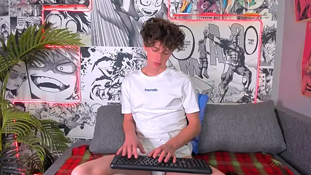 LukeSweet online show from June 19, 3:50 pm