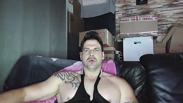 XxBigboybandxX online show from April 11, 7:45 am