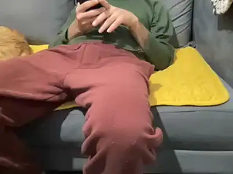 4small4inchlol online show from February 2, 5:37 pm