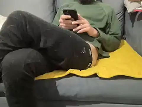 4small4inchlol online show from February 15, 11:28 am