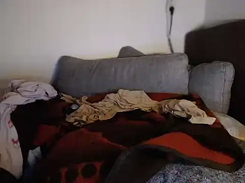 P4RtYBOII92 online show from February 16, 11:41 am