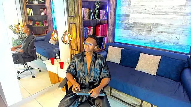 Snapshot of JamalMyst chatting on December 7, 4:20 am JamalMyst online show from December 7, 4:20 am