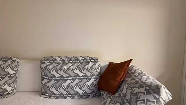 denobluorka online show from December 17, 2:02 pm