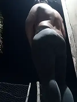 travieso2893 online show from February 20, 2:18 am