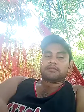 travieso2893 online show from December 11, 9:11 pm