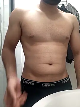 Snapshot of samcumms chatting on March 1, 7:48 pm samcumms online show from March 1, 7:48 pm