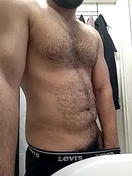 Snapshot of samcumms chatting on February 11, 3:40 pm samcumms online show from February 11, 3:40 pm