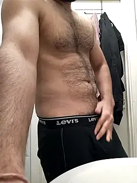 Snapshot of samcumms chatting on February 13, 5:22 pm samcumms online show from February 13, 5:22 pm