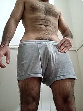 Snapshot of samcumms chatting on December 3, 2:01 am samcumms online show from December 3, 2:01 am