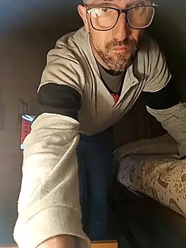 Porco81cazzo online show from March 21, 12:14 am