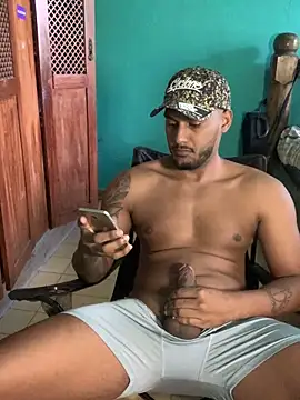 Pinocchiu online show from December 11, 2:39 pm