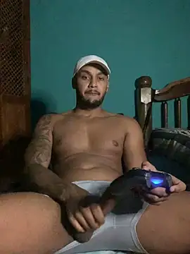 Pinocchiu online show from December 10, 10:49 pm