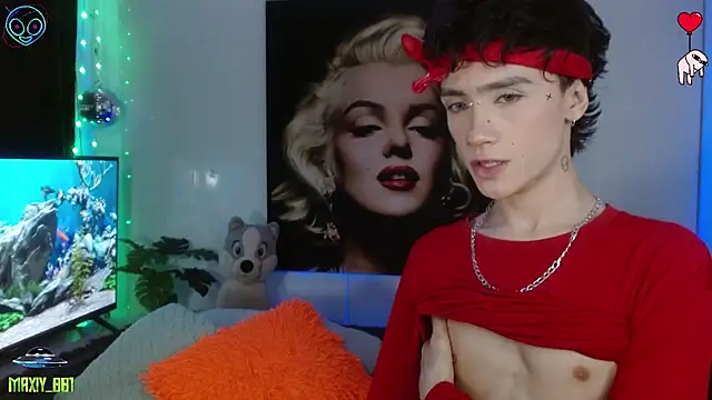 maxiy 001 online show from May 31, 11:16 pm