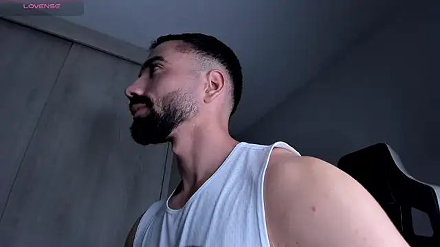 edrick walton1 online show from December 10, 12:02 am