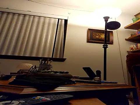 coolbrease10 online show from December 18, 4:52 am