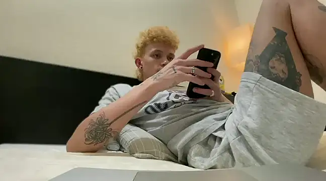 ccamilo-andress online show from February 12, 11:09 pm