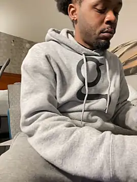 MobyDxck online show from December 3, 6:13 am